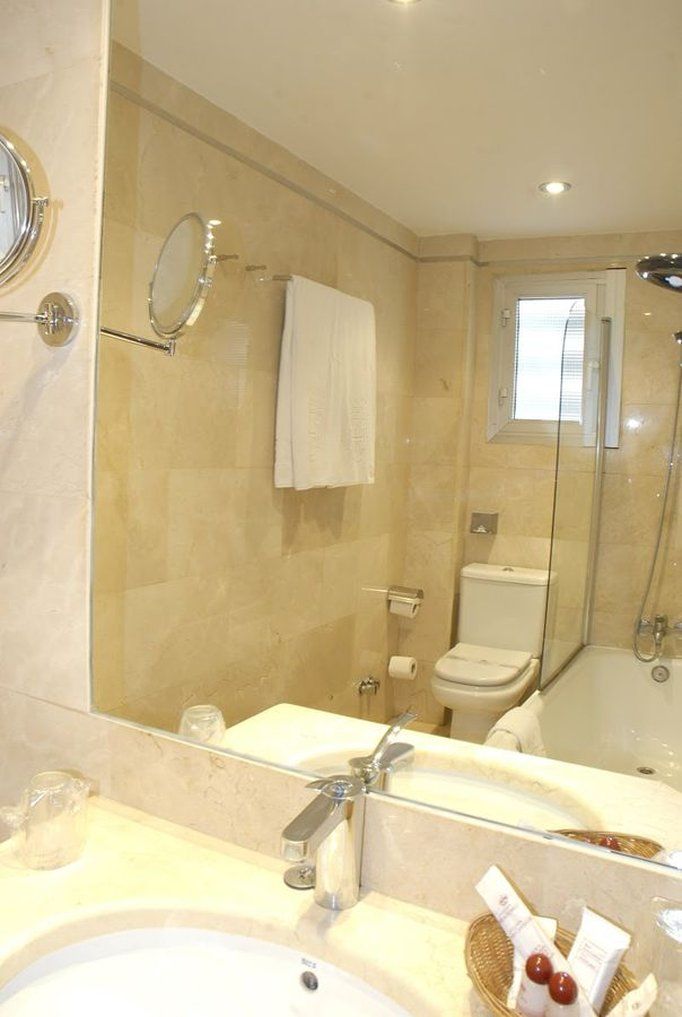 Reyes Catolicos Hotel Sevilla Eksteriør billede